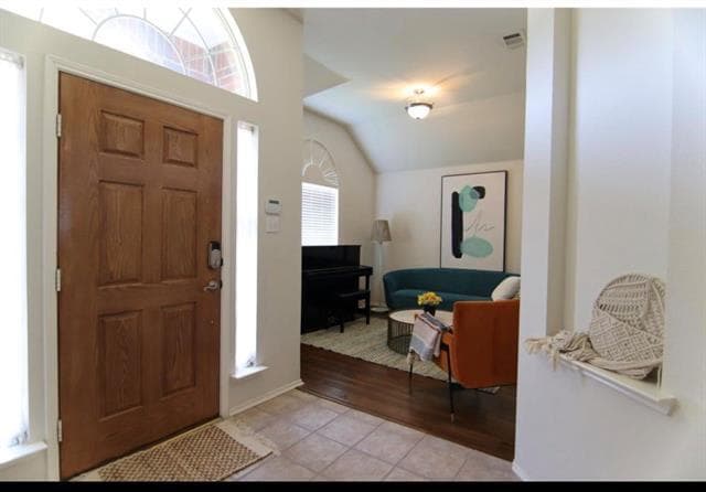 Building Photo - 3300 Bluegrass Dr