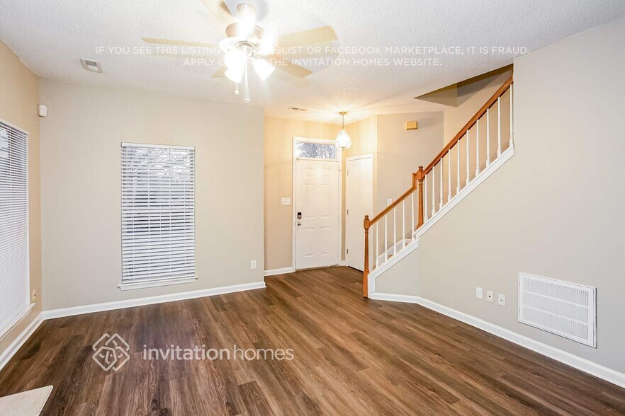 Building Photo - 10411 Battle Ct