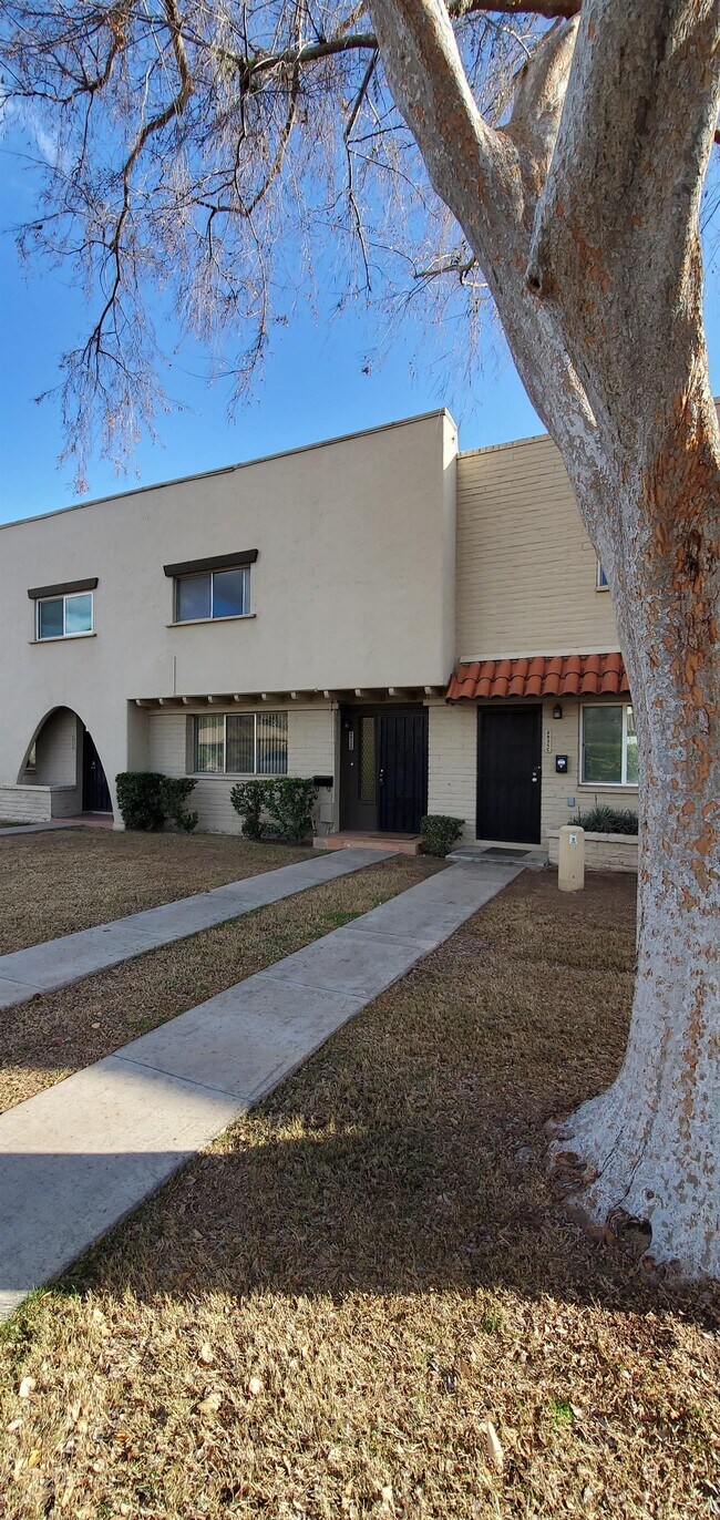 Building Photo - 6825 E Osborn Rd