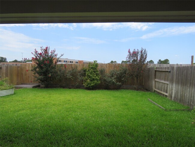 Building Photo - 13031 Mills Creek Meadow Dr