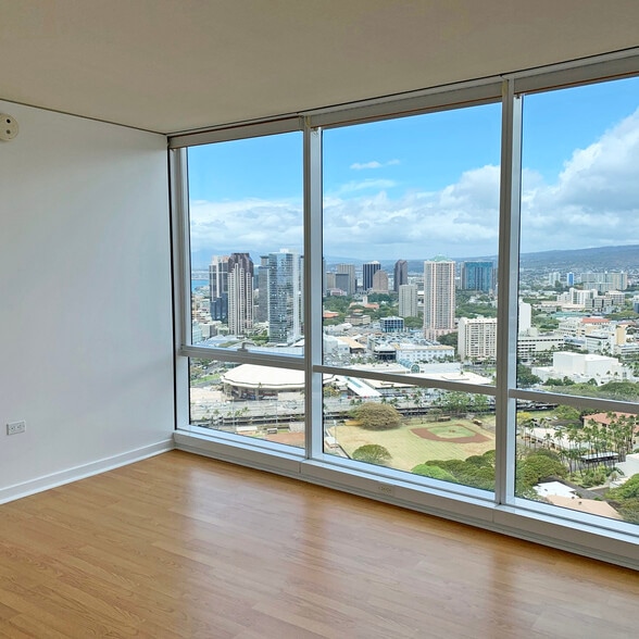 Building Photo - 1288 Kapiolani Blvd