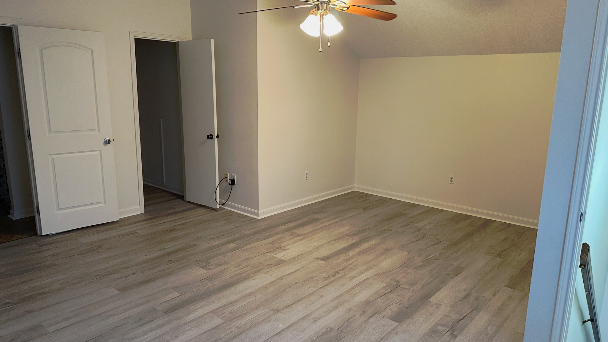 2nd floor bedroom - 214 Gloria St