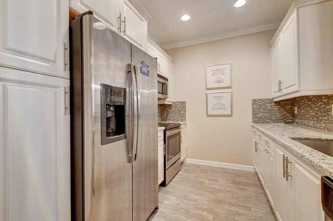 Building Photo - 5981 Monterra Club Dr