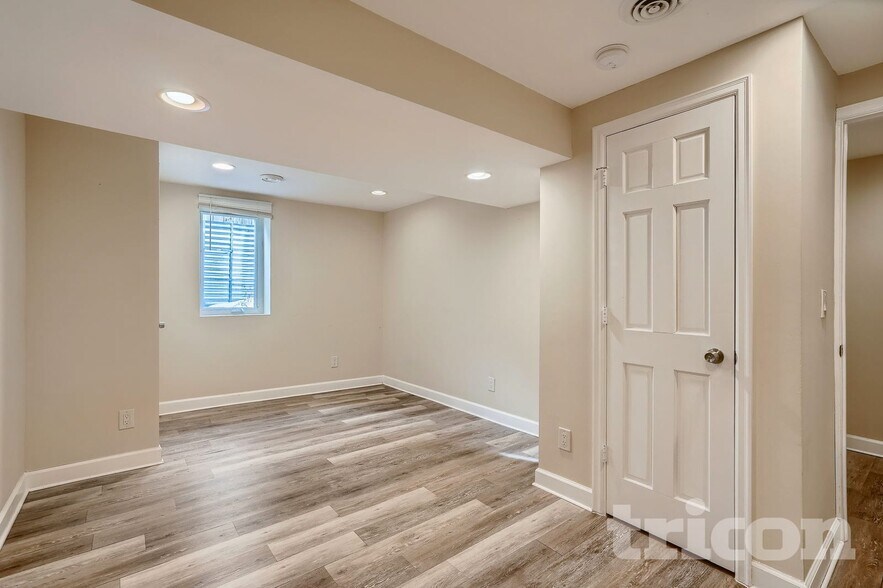 Building Photo - 4010 Monroe St NE