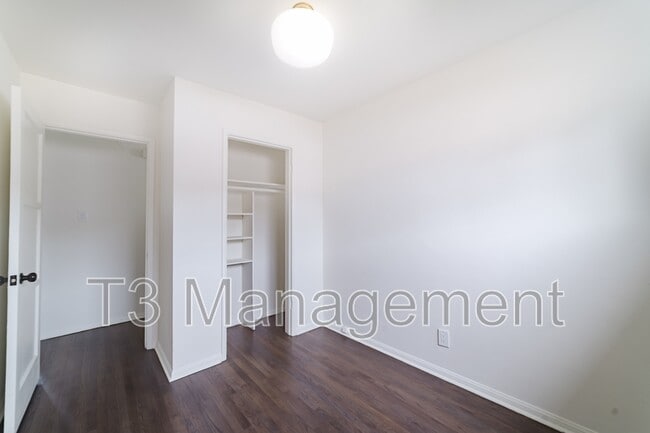 Building Photo - 1734 Serrano St