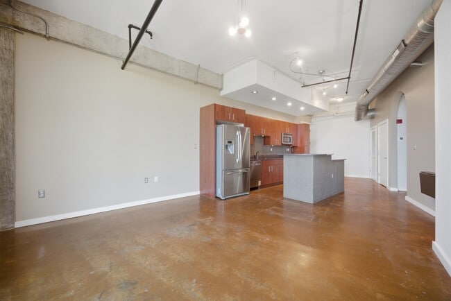 Building Photo - 415 St Pauls Blvd