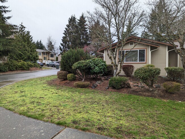 Landscaped yard - 1807 211th Pl NE
