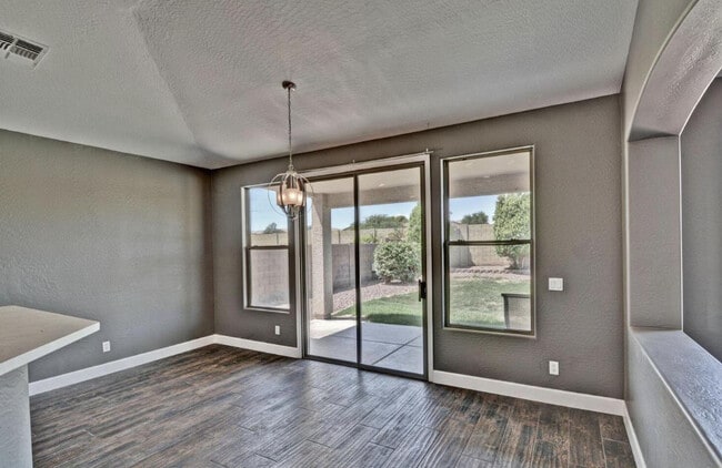 Building Photo - 14284 W Woodbridge Ave