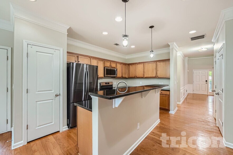 Building Photo - 209 Shaw Dr