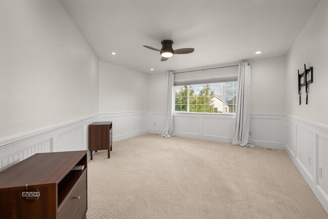 Building Photo - 11519 Discovery Park Dr