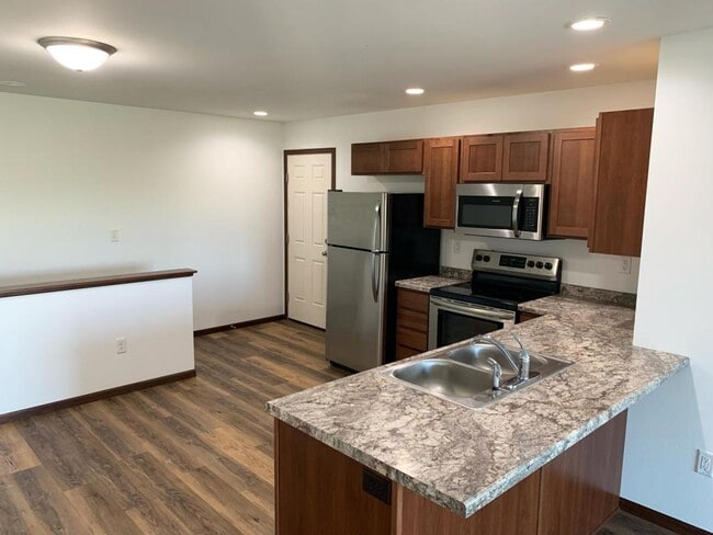 Building Photo - 7112 Brehm St