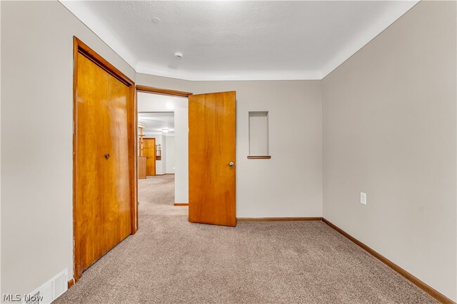 Building Photo - 25121 Price Rd