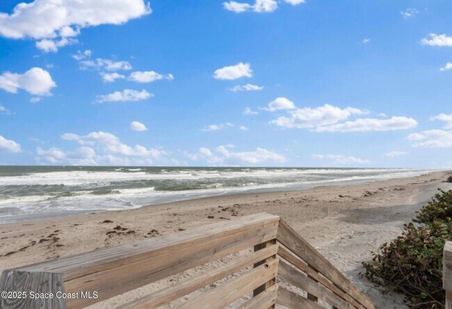 Building Photo - 3037 S Hwy A1A