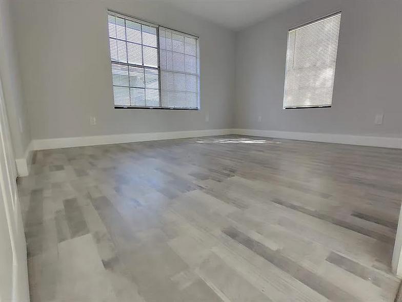 Building Photo - 1316 W 32nd St