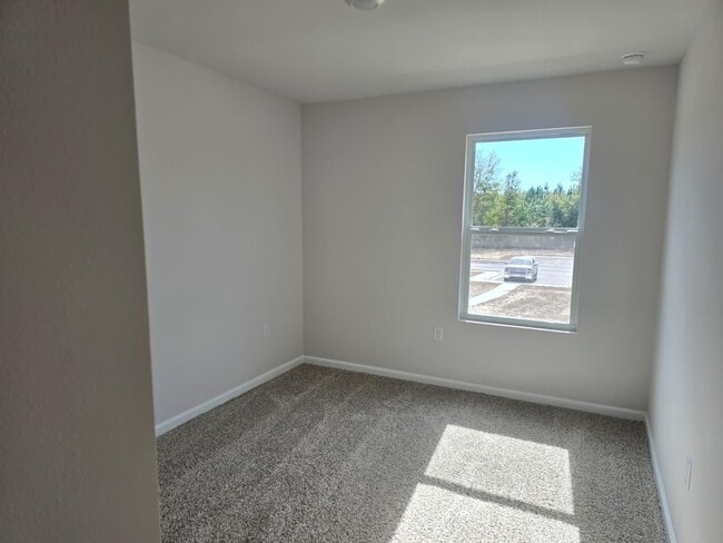 Building Photo - 190 Turpentine Dr