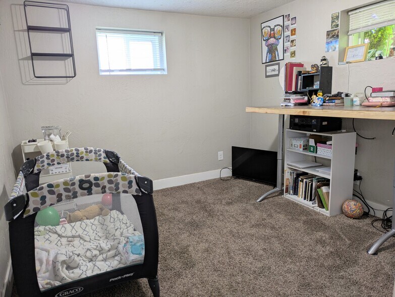 bedroom 2 - 3771 Orchard Ave