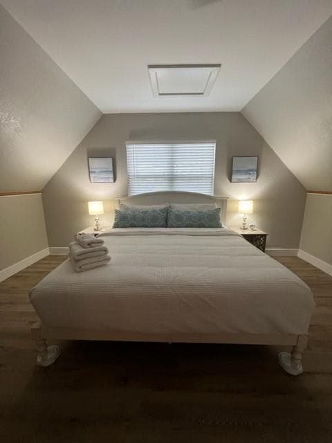Building Photo - 231 Schooner Dr