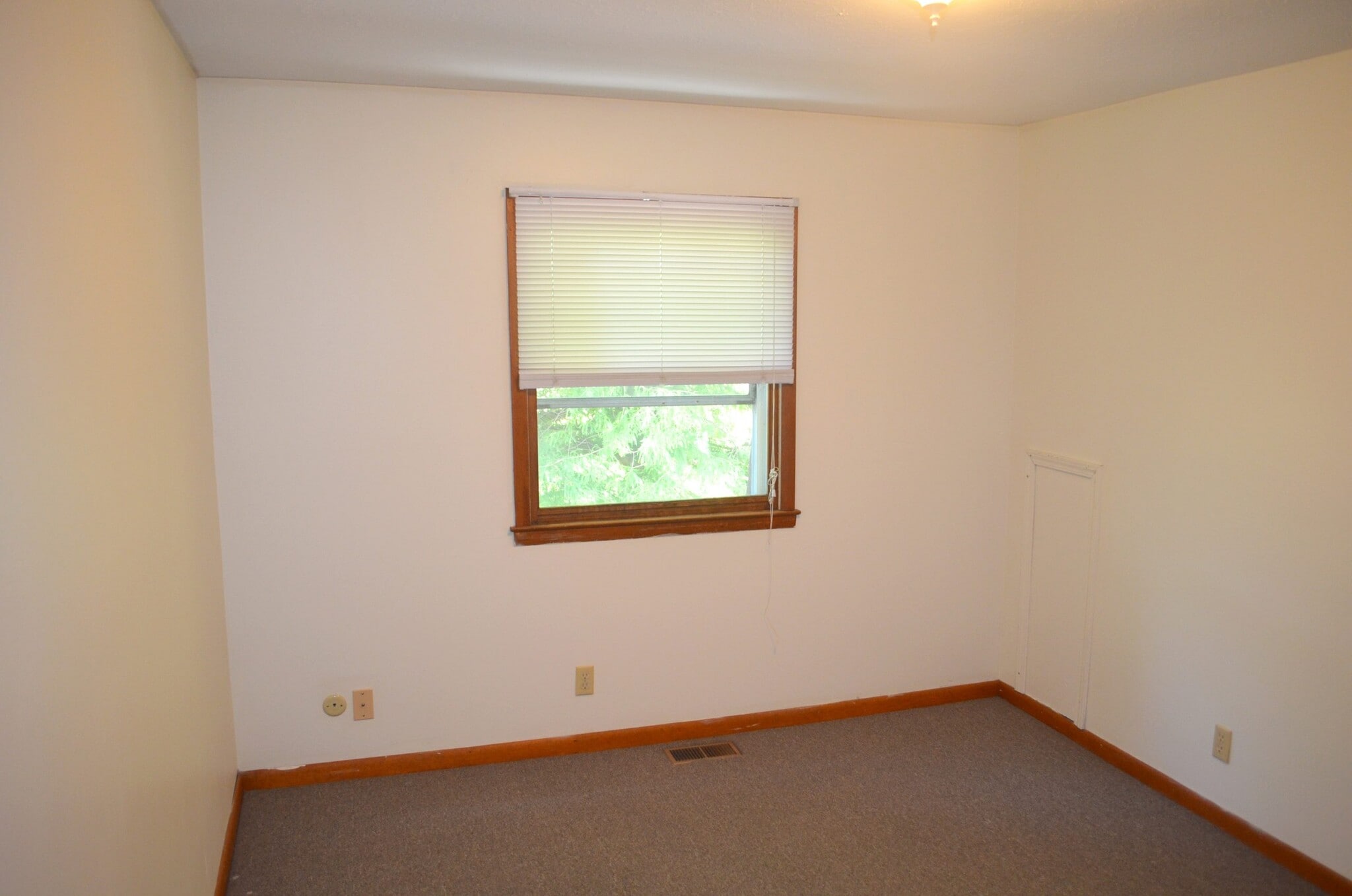 Building Photo - 6300 Ervin Rd