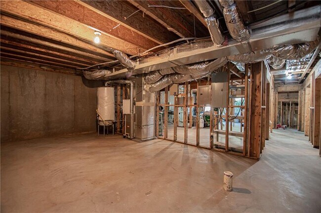 Building Photo - 4012 Erin Dr