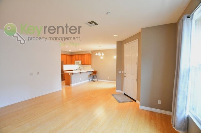 Building Photo - Townhouse in the heart of San Elijo Hills |  San Marcos