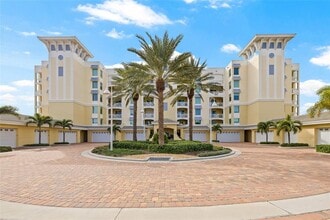 Building Photo - 795 Collany Rd