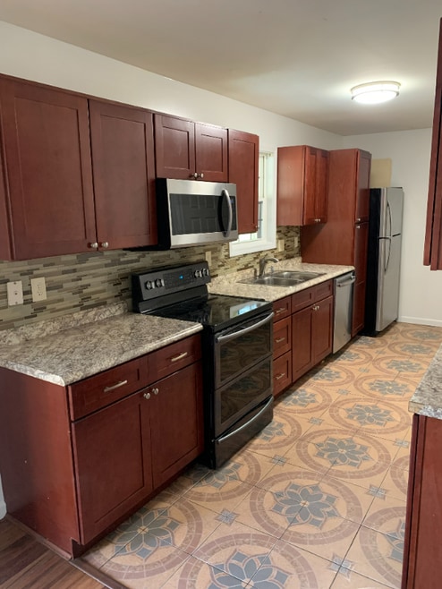 Building Photo - 720 Ohio Pike