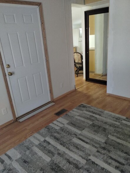 Primary Photo - 408 Dunmire St