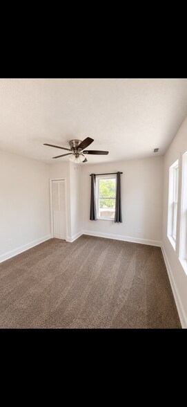 Building Photo - 2029 Dowd Ave