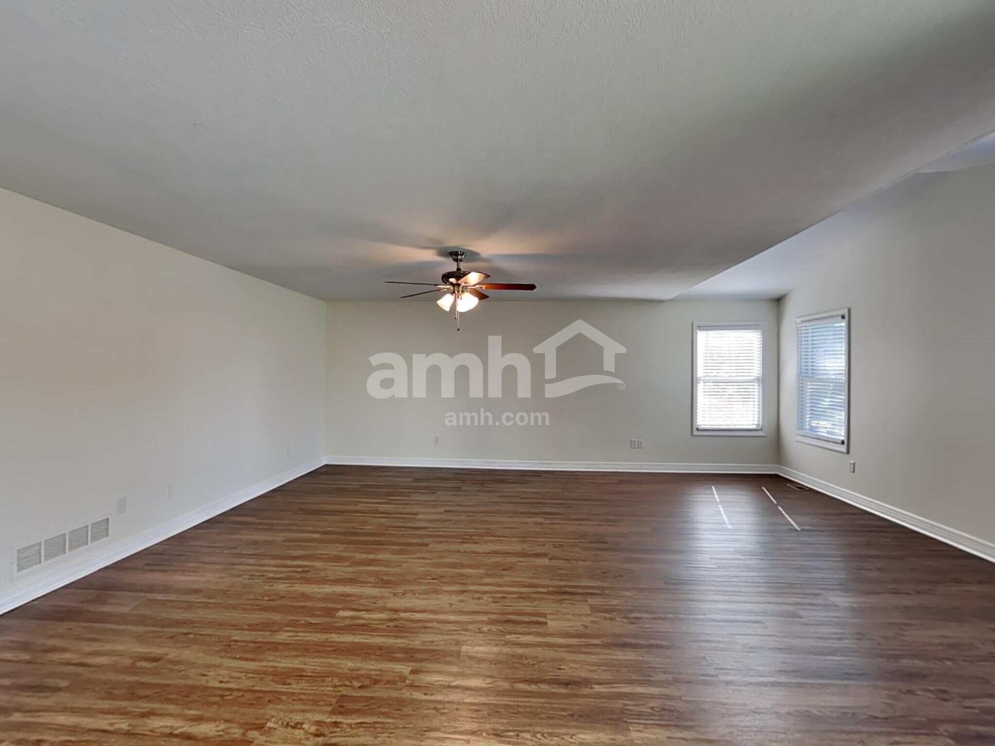Building Photo - 302 Triple Crown Way