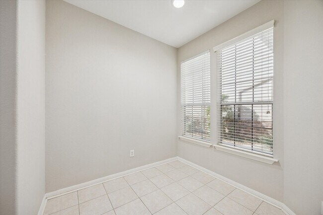 Building Photo - 10834 Bay Bridge Dr