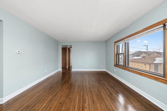 Building Photo - 5701 W 55th St