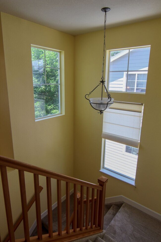 Building Photo - Prime Central Park 5bed/4ba