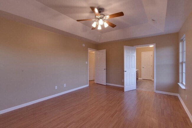 Building Photo - 7460 Twin Brooks Blvd