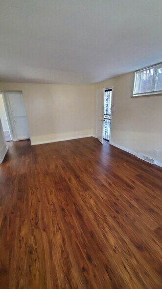 Building Photo - 2526 S Williams St