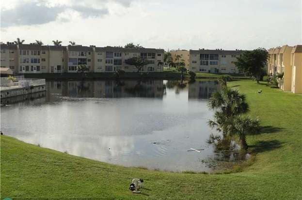 Building Photo - 8110 Sunrise Lakes Blvd