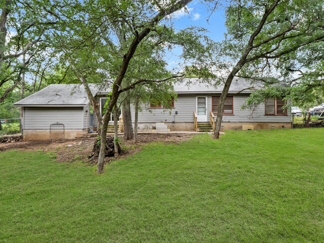 Building Photo - 6208 Walnut Hills Dr