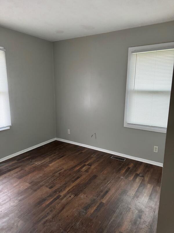 Building Photo - 3226 Wellington Ave