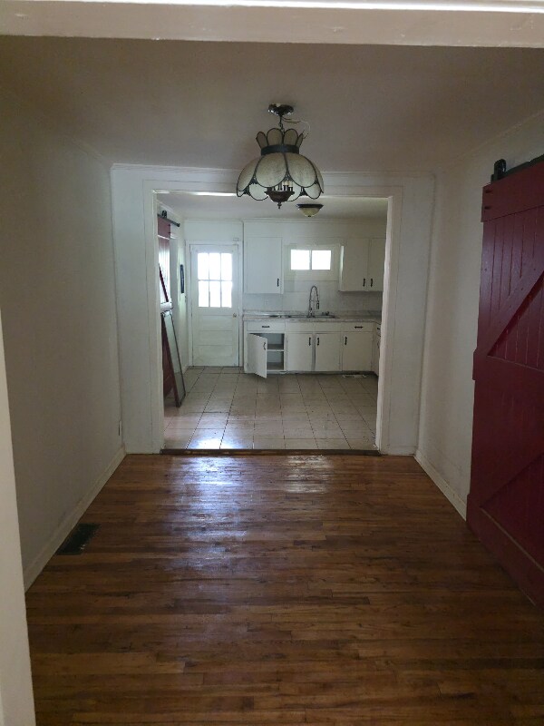 Building Photo - 14 Springbrook Cir