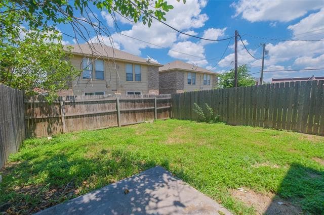 Building Photo - 1028 McKinley St