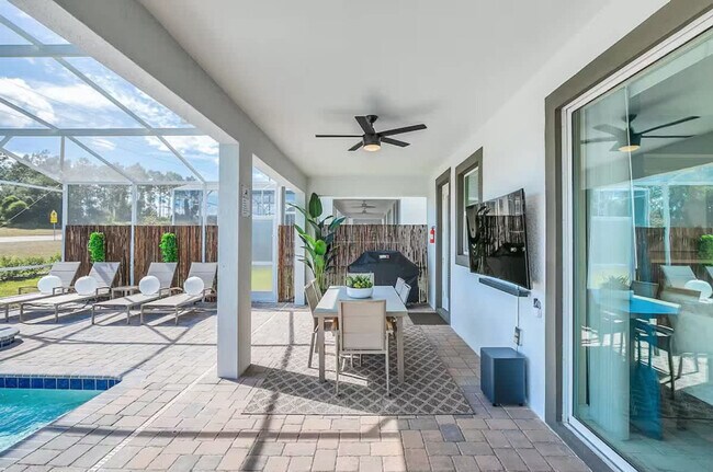 Building Photo - 9016 Sommerset Hills Dr