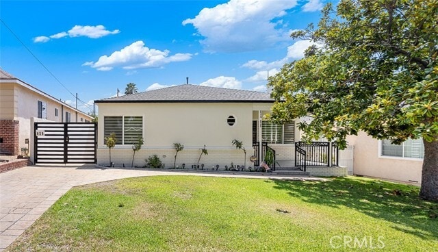 Primary Photo - 826 E Olive Ave