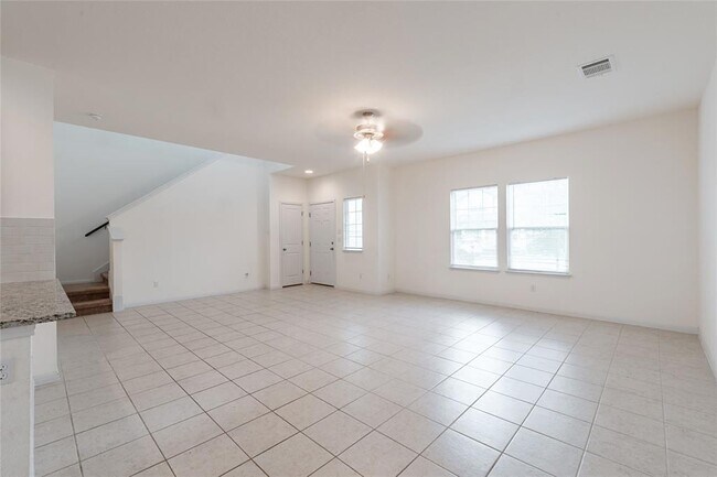 Building Photo - 217 Bent Creek Dr