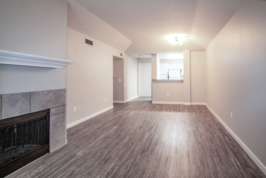 Interior Photo - Wyndham Apartments