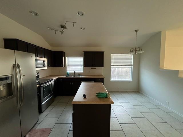 Building Photo - 908 Rocking Spur Cove