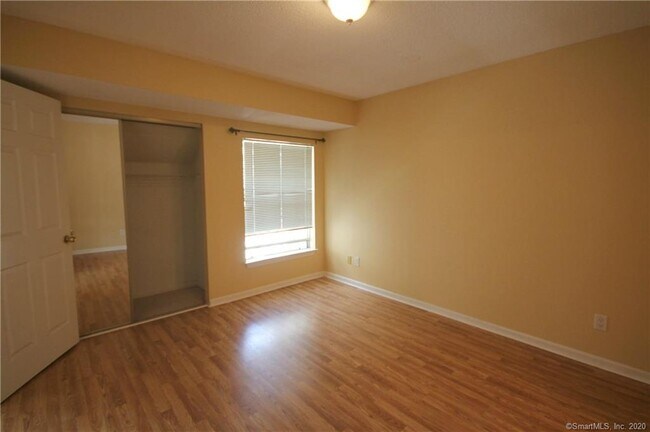 Building Photo - 285 Carriage Crossing Ln