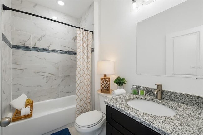 Building Photo - 7738 N Creek Way