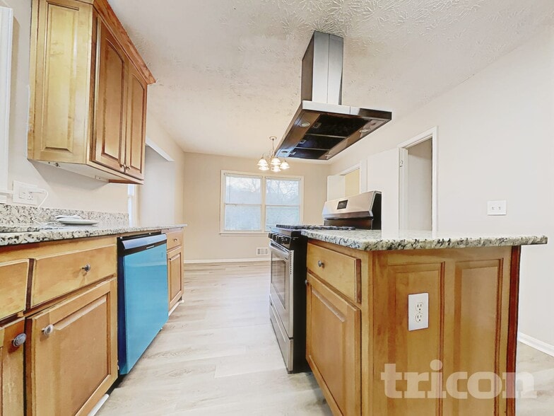 Building Photo - 546 Candlewick Ln NW