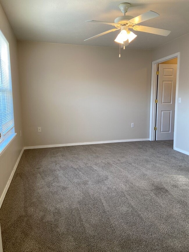 Building Photo - Condominium in Academy Commons