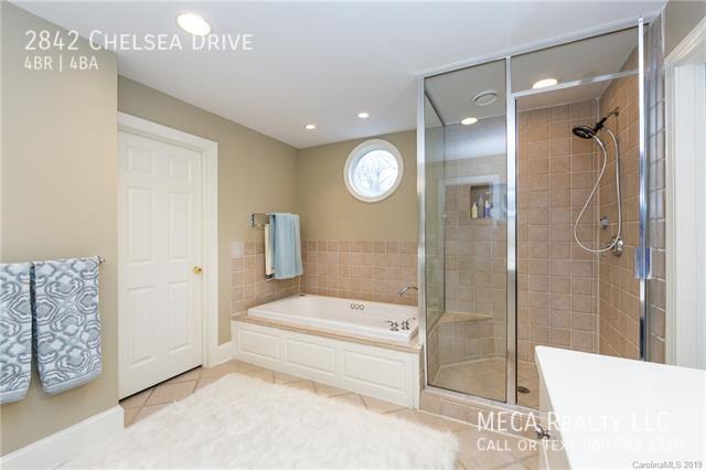 Building Photo - 2842 Chelsea Dr
