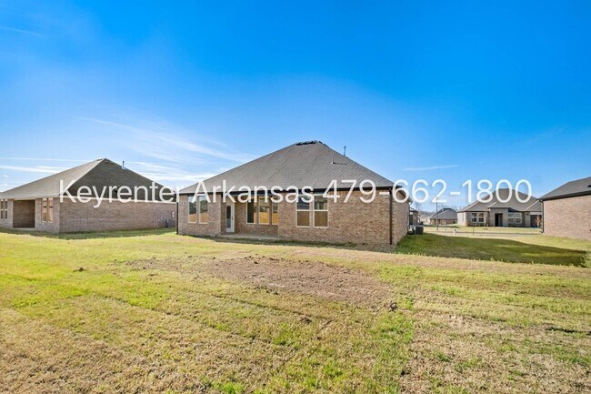 Building Photo - New construction | Taverner Crossing community in Farmington!